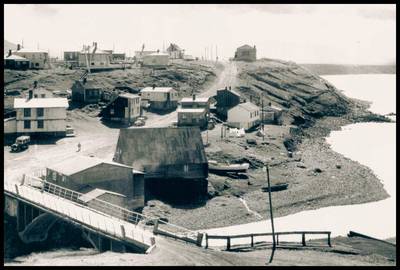 Rafstöð / pakkhúsið